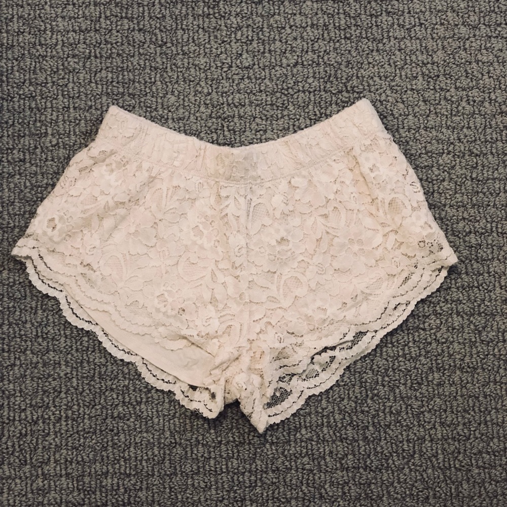 Forever 21 laced shorts